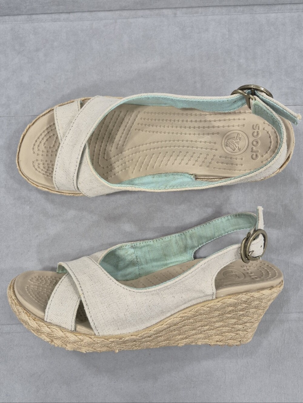 Crocs A-Leigh Wedge Espadrille sandals women's 7 Beige Canvas criss cross buckle